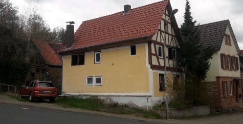 Grundstück mit viel Potenzial ! Abreißen oder Erneuern in Obernburg-Eisenbach, 63785 Eisenbach, Wohngrundstück